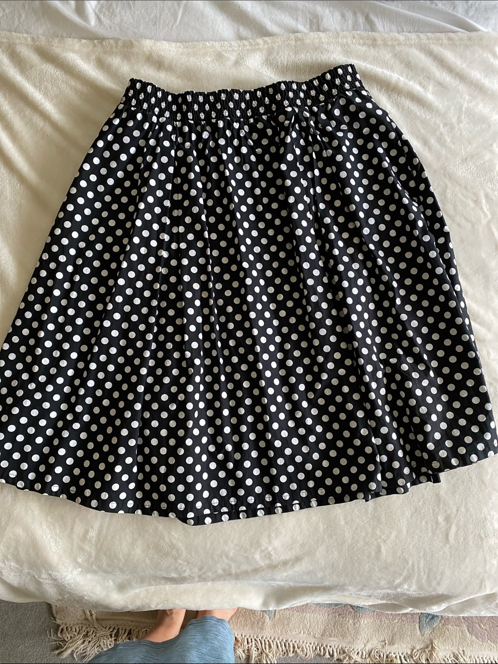 Vintage Cynthia Rowley Poplin Cotton 
Black Skirt with White Polka Dots